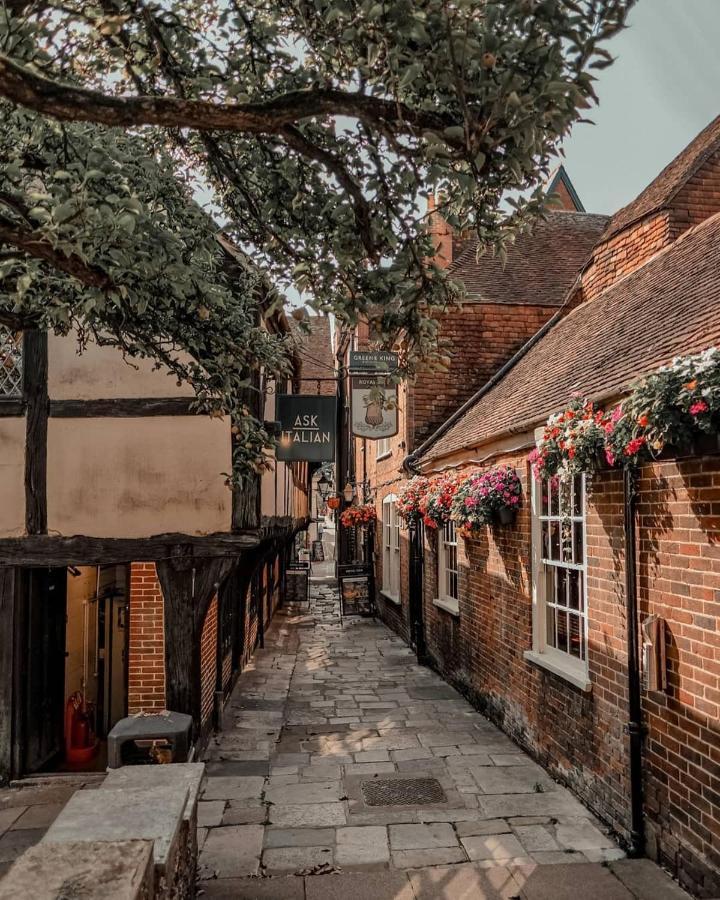 Winchester Retreat Apartman Kültér fotó