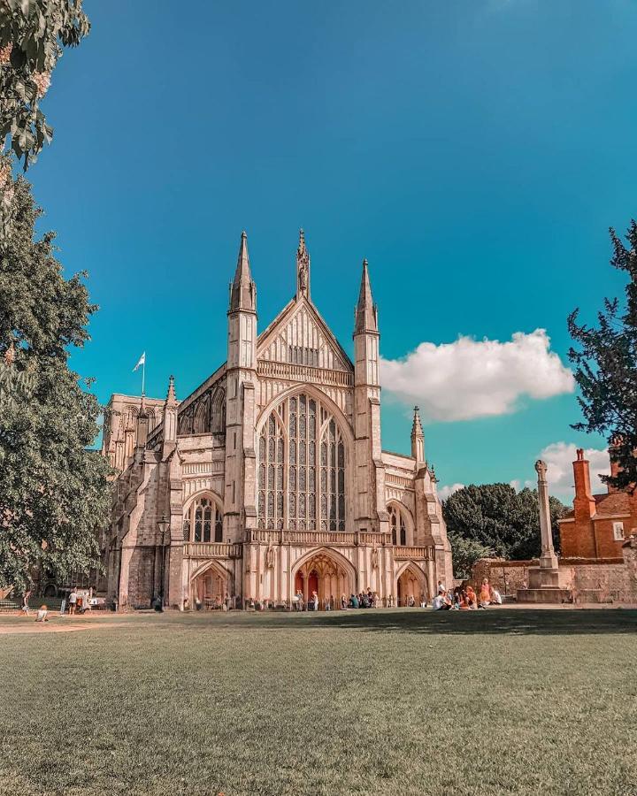 Winchester Retreat Apartman Kültér fotó