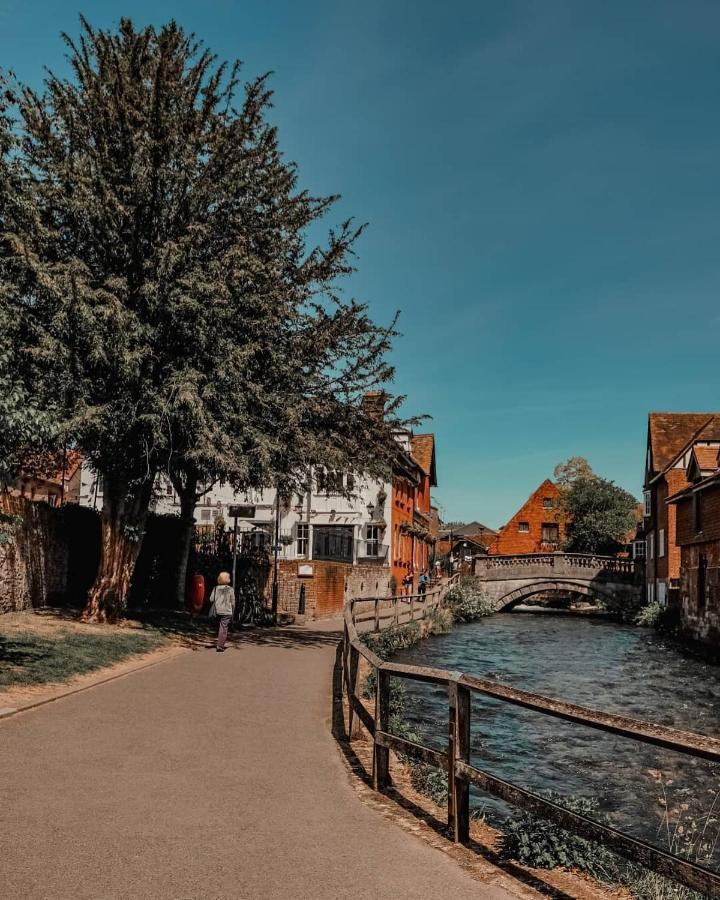 Winchester Retreat Apartman Kültér fotó