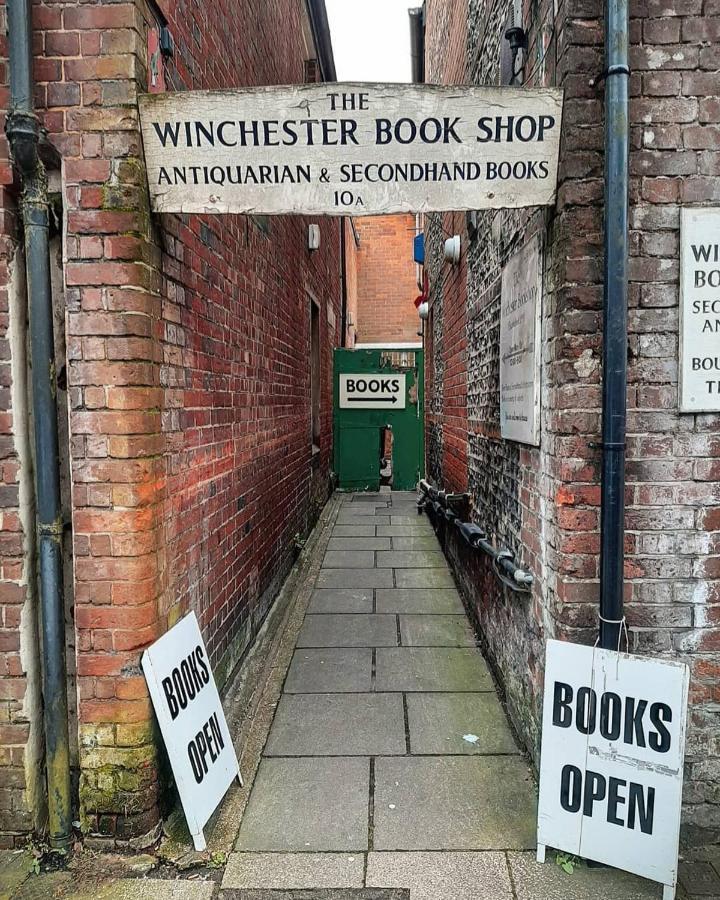 Winchester Retreat Apartman Kültér fotó